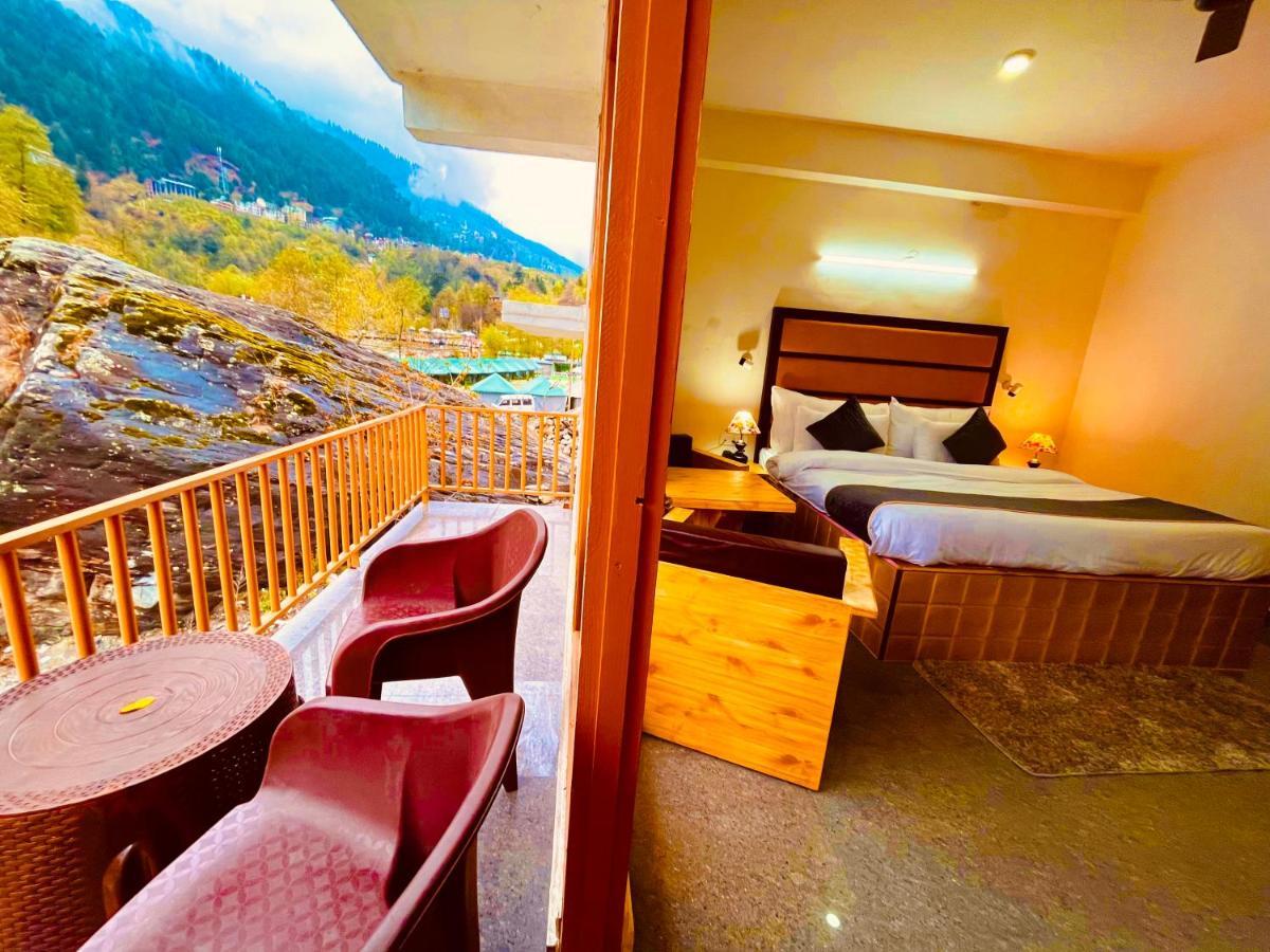 Hotel Beas River Retreat - A Riverside Hotel With Balcony Manāli Exterior foto