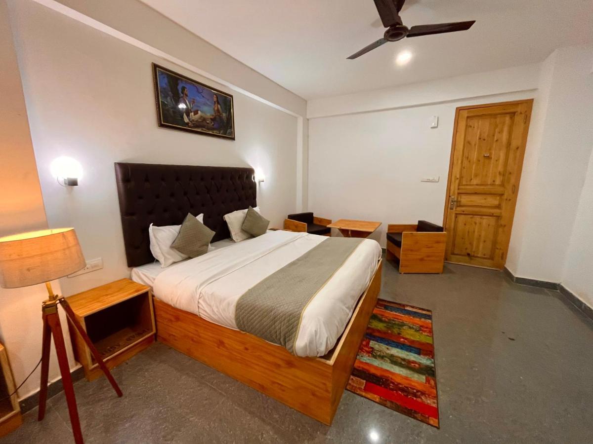 Hotel Beas River Retreat - A Riverside Hotel With Balcony Manāli Exterior foto