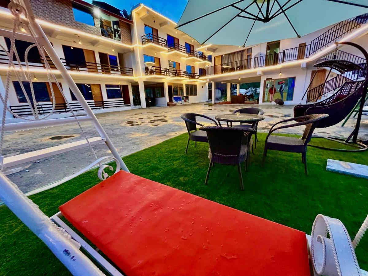 Hotel Beas River Retreat - A Riverside Hotel With Balcony Manāli Exterior foto