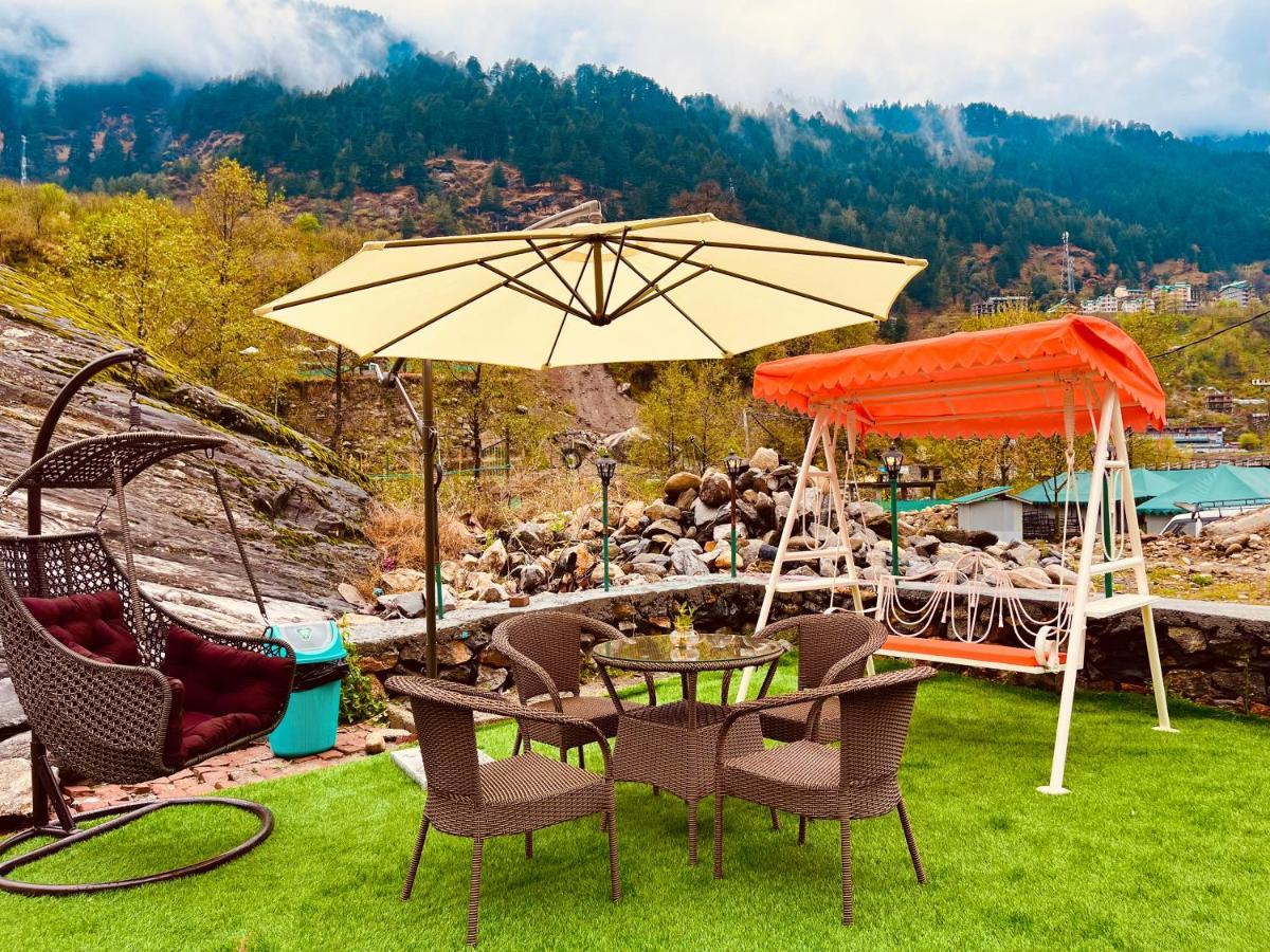 Hotel Beas River Retreat - A Riverside Hotel With Balcony Manāli Exterior foto
